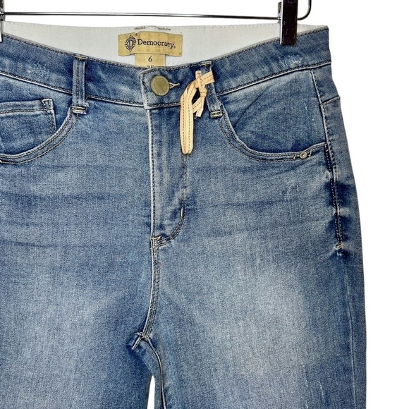 NWOT Democracy Medium Wash Ab Technology Shaping Women’s Skinny Jeans Sz 6 - Picture 2 of 11